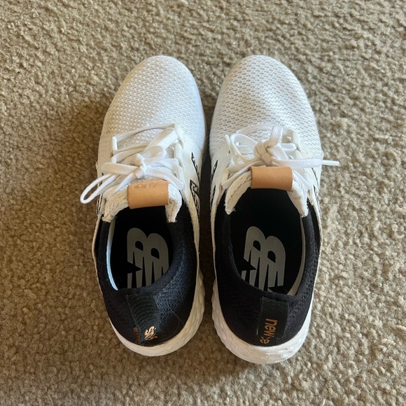 Sneakers - Picture 4 of 7